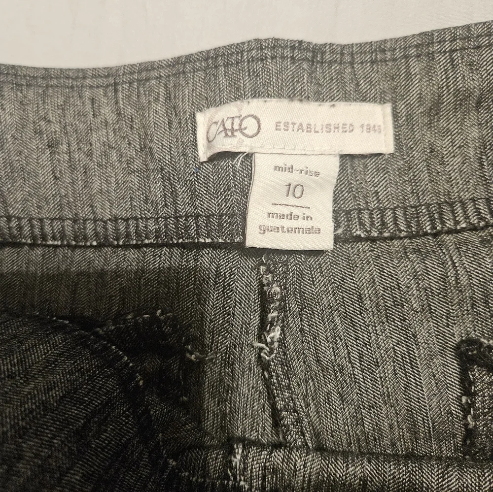 Gray Striped Textured Womens Mid Rise Pants With Cute Buttons On Each Leg - Picture 2 of 6